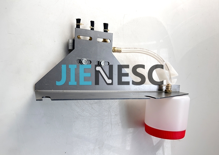 SMS312445 Escalator Handrail Drive Chain Lubricating Unit With Bracket And Brush From Factory