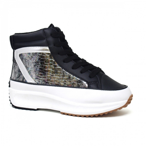 Skinskin Run Star Hike High-Top Sneakers