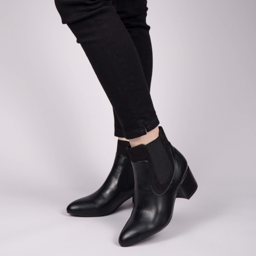 Elastic Sides Slip Chunky  Heel Booties