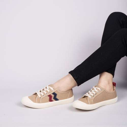 Round Toe Lace Up Canvas Sneaker