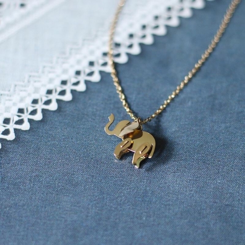 LUCKY ELEPHANT GOLD NECKLACE