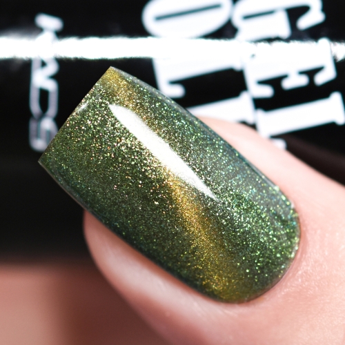 Chameleon Cat Eye Gel Nail Polish Emerald Green