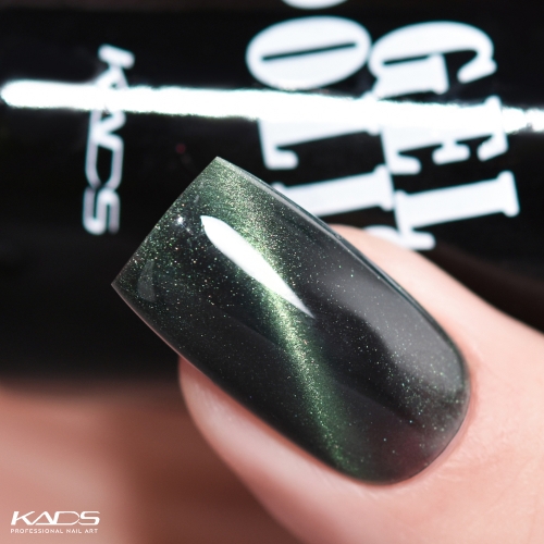 3D Cat Eye Gel Nail Polish Forest Green