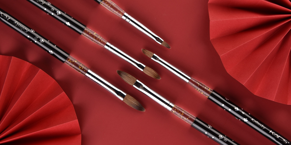 Acrylic Nail Brushes - Complete Beginners Guide