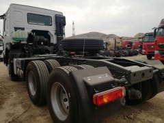 China Sinotruk HOWO 6x4 tractor truck head