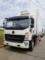 Sinotruk HOWO 4*2 Refrigerated Truck 15Ton