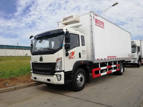 Sinotruk HOWO 4*2 Refrigerated Truck 15Ton