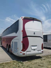 China 13.7 meters 3 axle Coach Bus 60-70 seats luxury bus