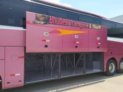 China 13.7 meters 3 axle Coach Bus 60-70 seats luxury bus