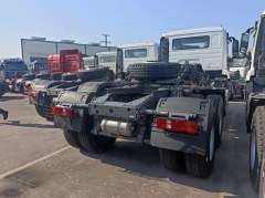 SINOTRUK new HOWO 6x4 Horse trucks 371HP sale