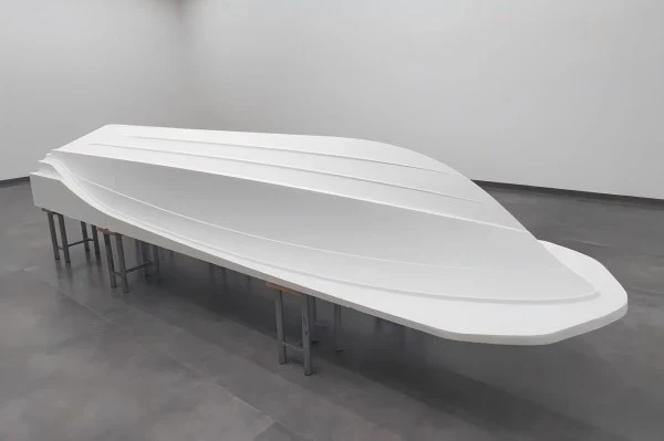 foam mold for boat made by 5 axis cnc router 