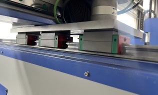 HIWIN45 square rail in cnc milling machine