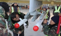 Fusée guidée TL-2 pour UAV