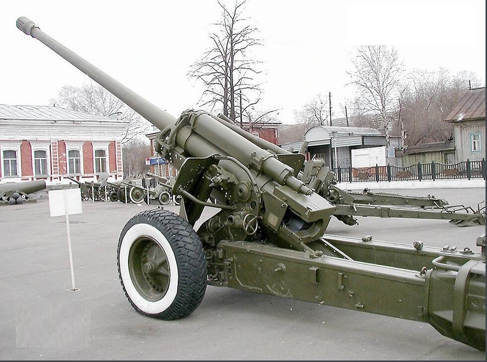 M-46 130mm Towed Field Gun (M-46 cannon )