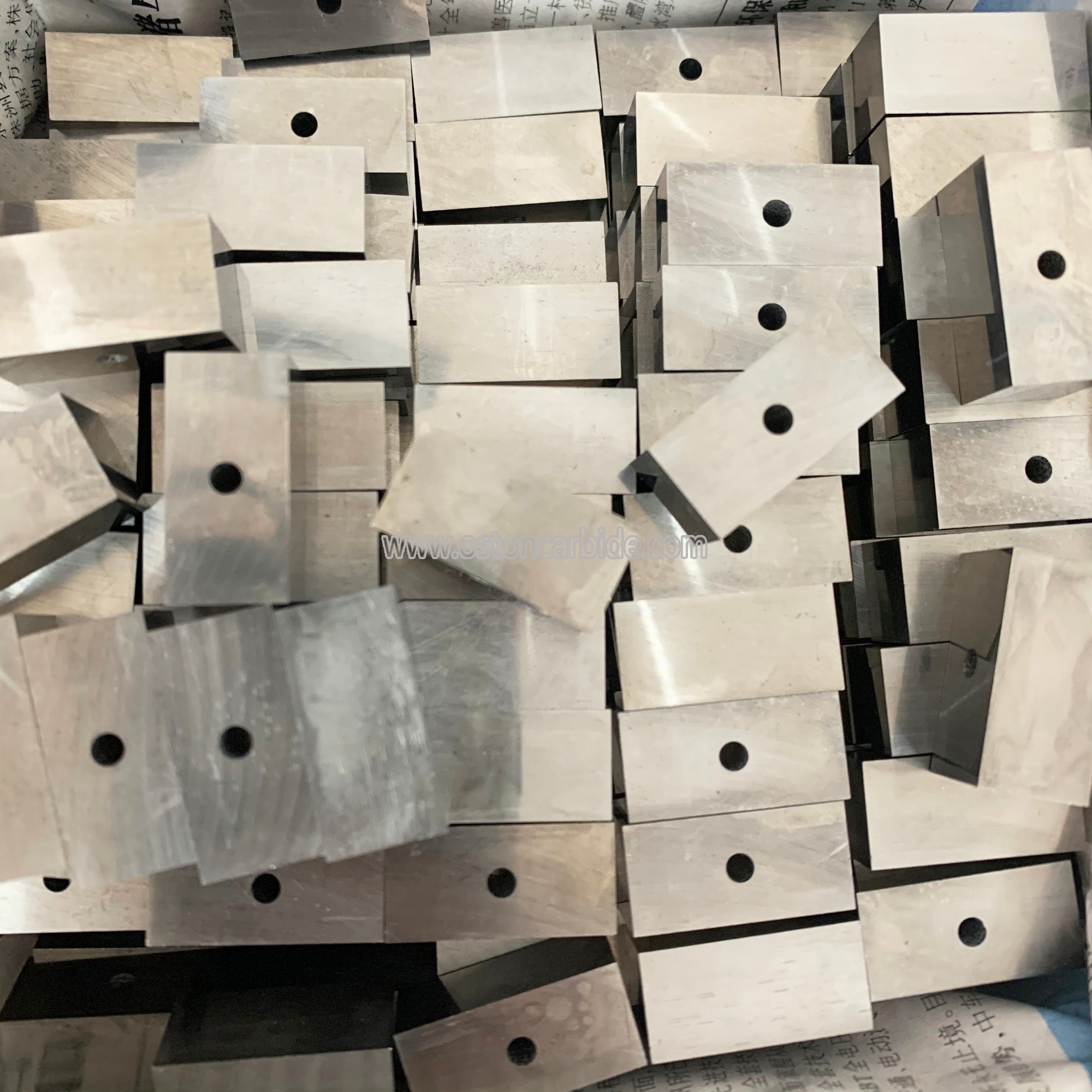 YG20C Tungsten Carbide Rectangular Block with Fixing Bore hole