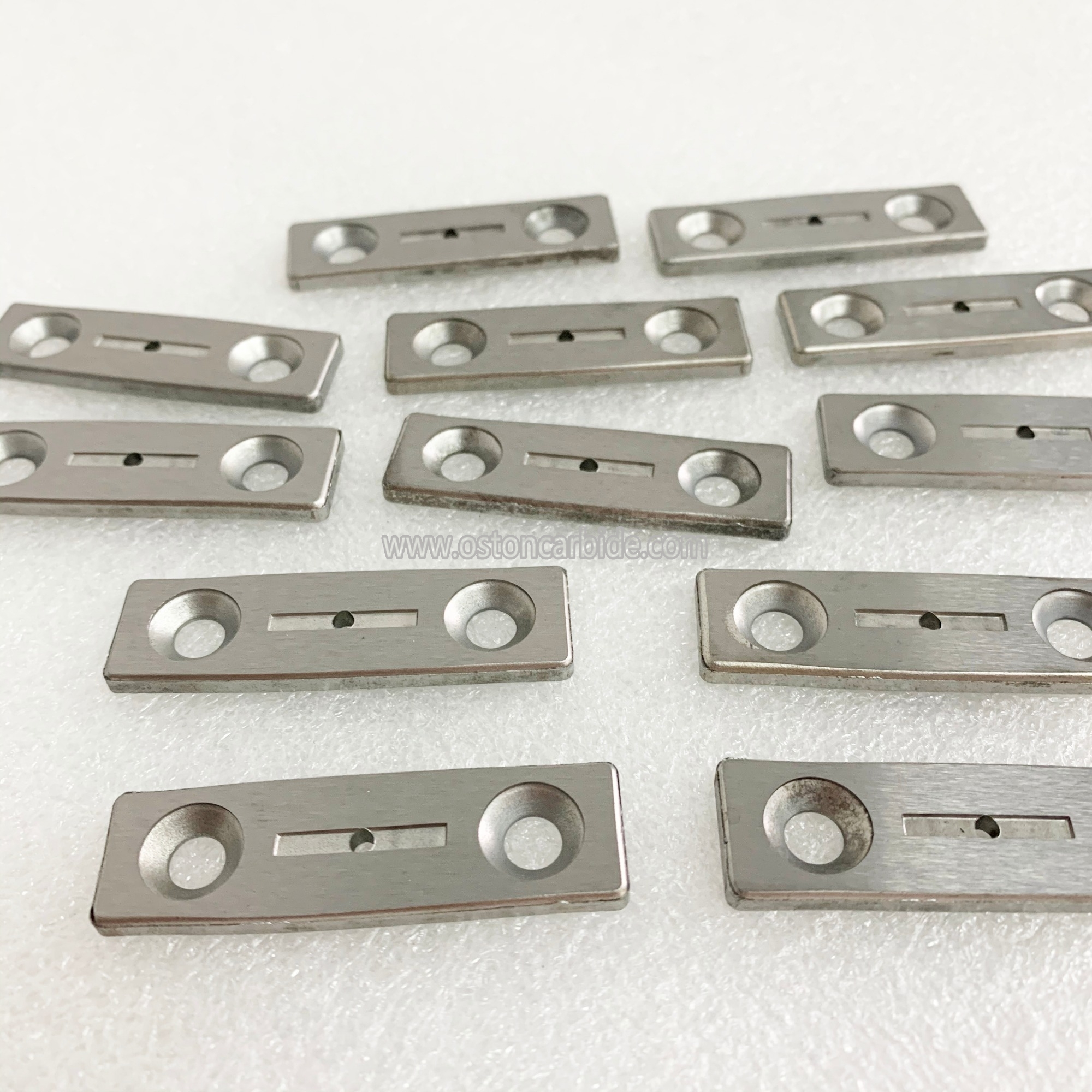 K30 Customized Tungsten Alloy Rectanglular Woodworking Blades with Fixed Hole 1