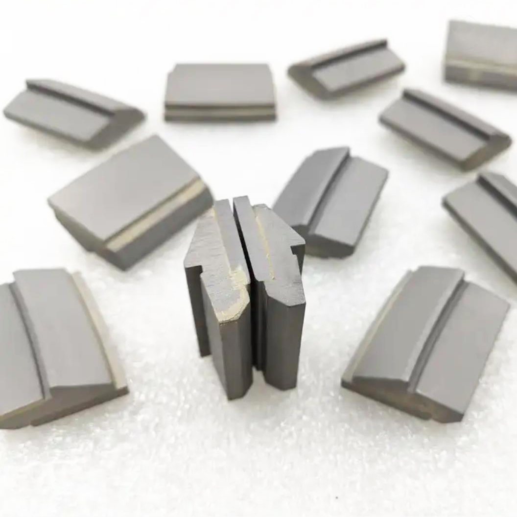 Tungsten carbide assembly tiles 