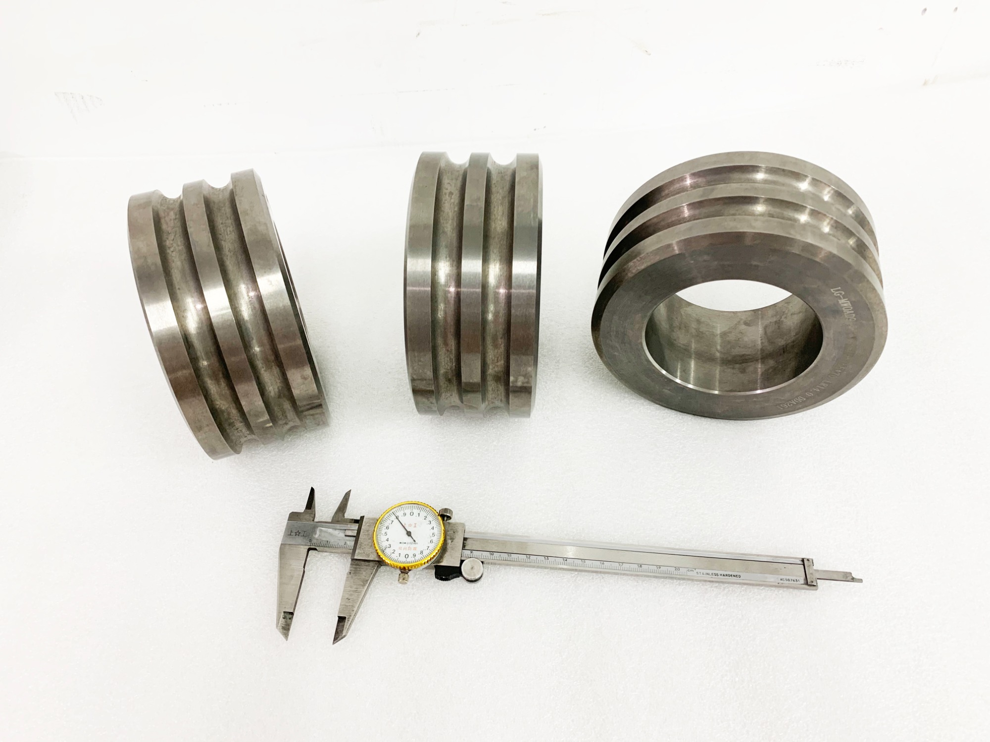 Tungsten carbide roller rings