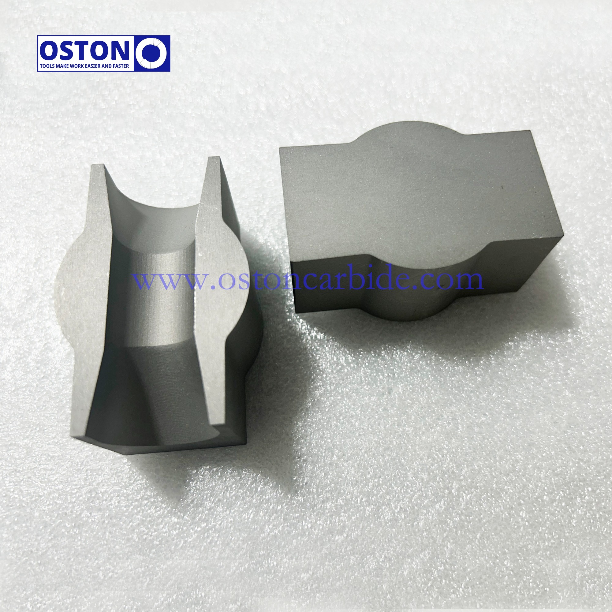 Tungsten carbide wire straightening dies