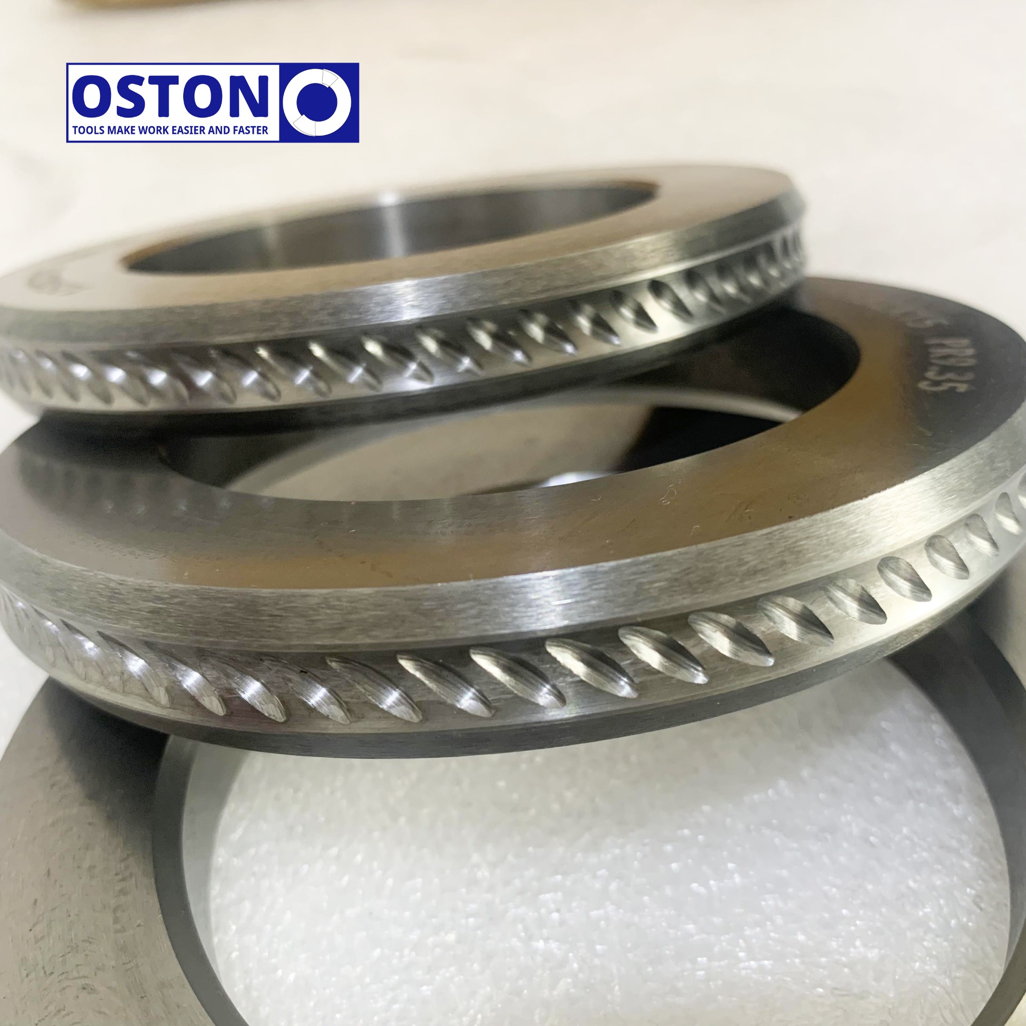 Φ125*Φ82*15mm Sintered Tungsten Carbide Support Roller 85% for Applying the GOST 6727-BP-1 Profile for a wire 5mm