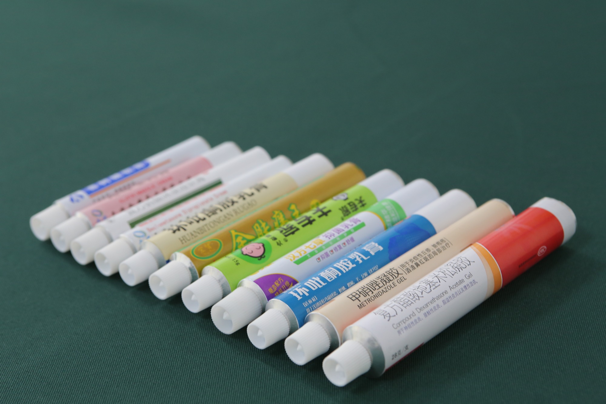 Requisitos de envasado de los tubos de ungüento y crema Medicinal