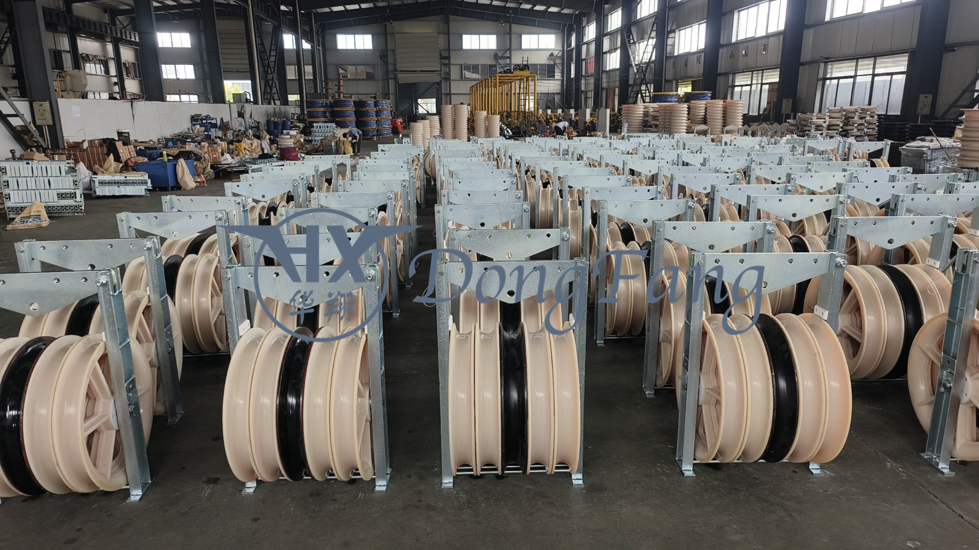 500 KV Overhead Transmission Line Stringing Tools and Equipments are exported
