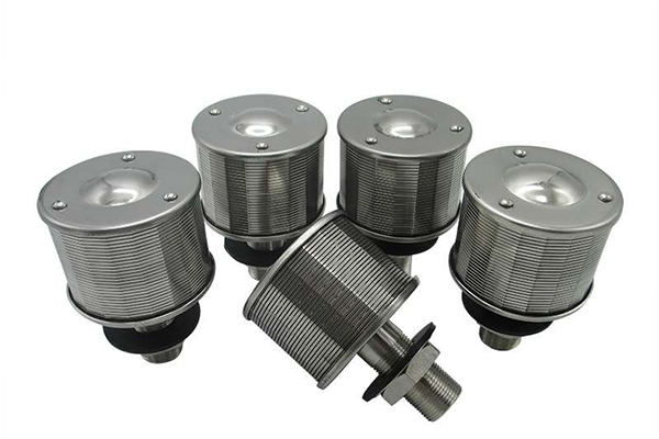 The Johnson Type Filter Screen Nozzle, also known as a wedge wire screen nozzle, is a critical component used in various liquid and gas filtration processes. 