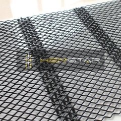 Self cleaning screen mesh