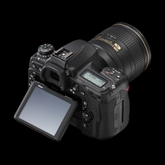 Nikon D780