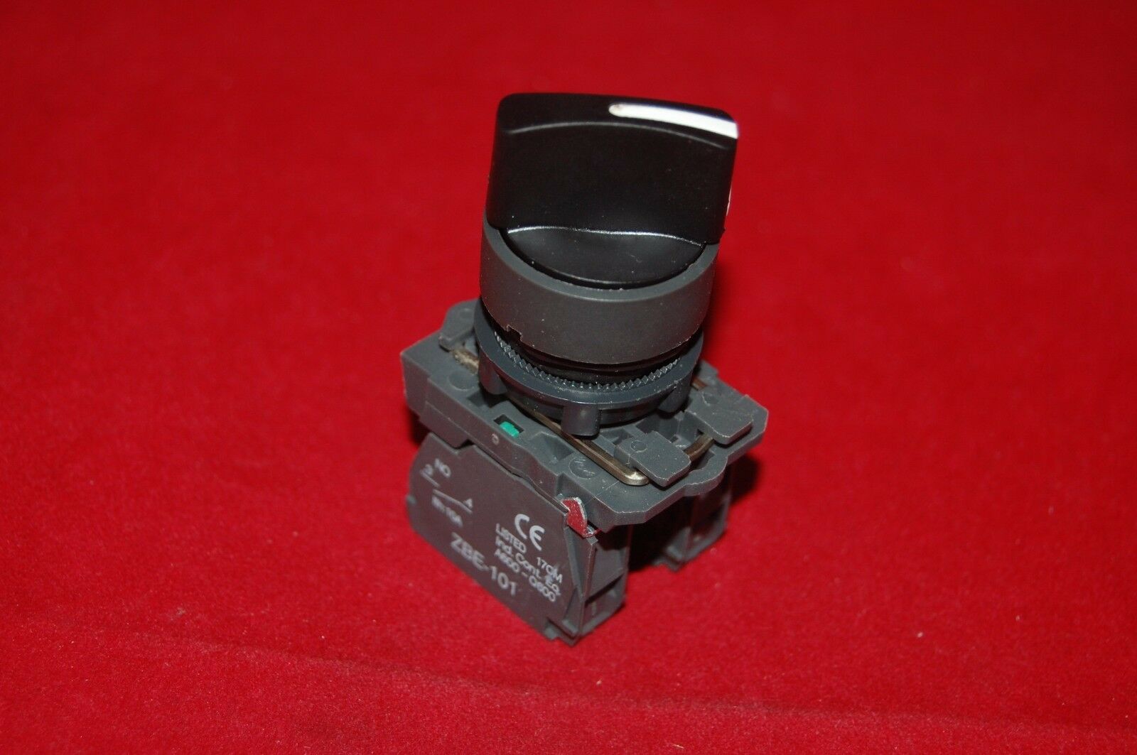 1PC 22mm Selector switch 2 Position Fits Maintained XB5 AD25 1N/O, 1N/C STAY PUT