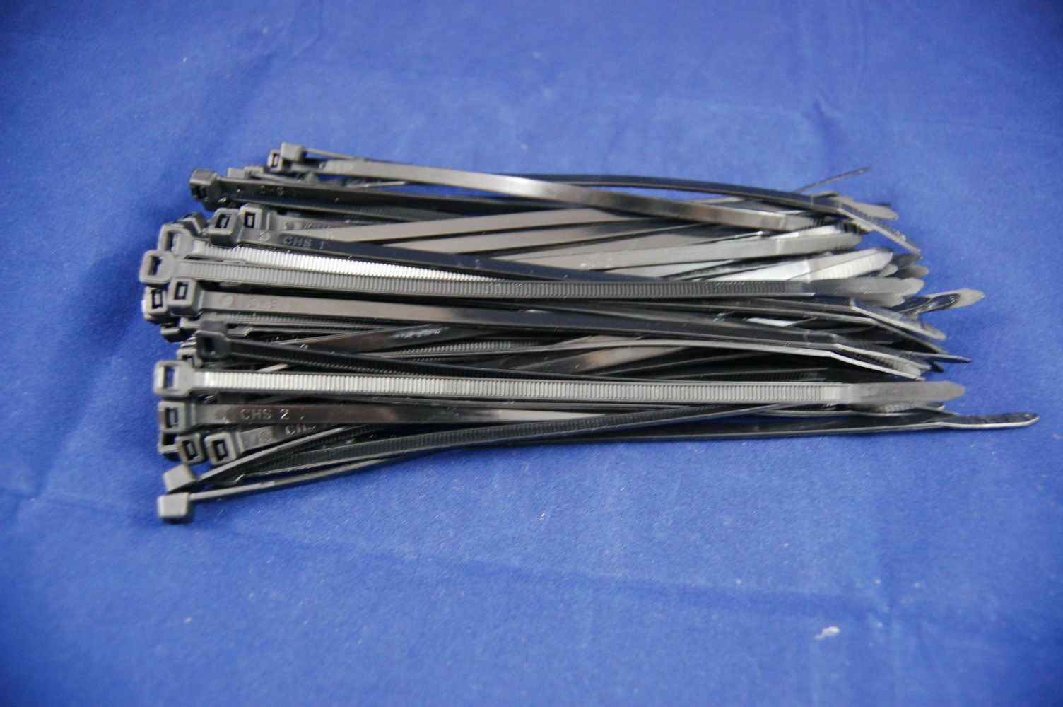 100PCS 7&quot; 4.6x180mm UL Approved UV Black Nylon Cable Ties Nylon 66, Self-locking