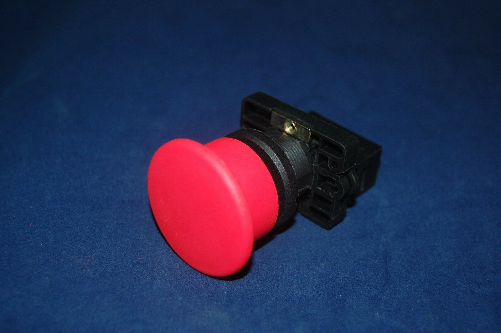 1PC Mushroom head spring return Push Button Switch Fits XB2-EC42 Plastic