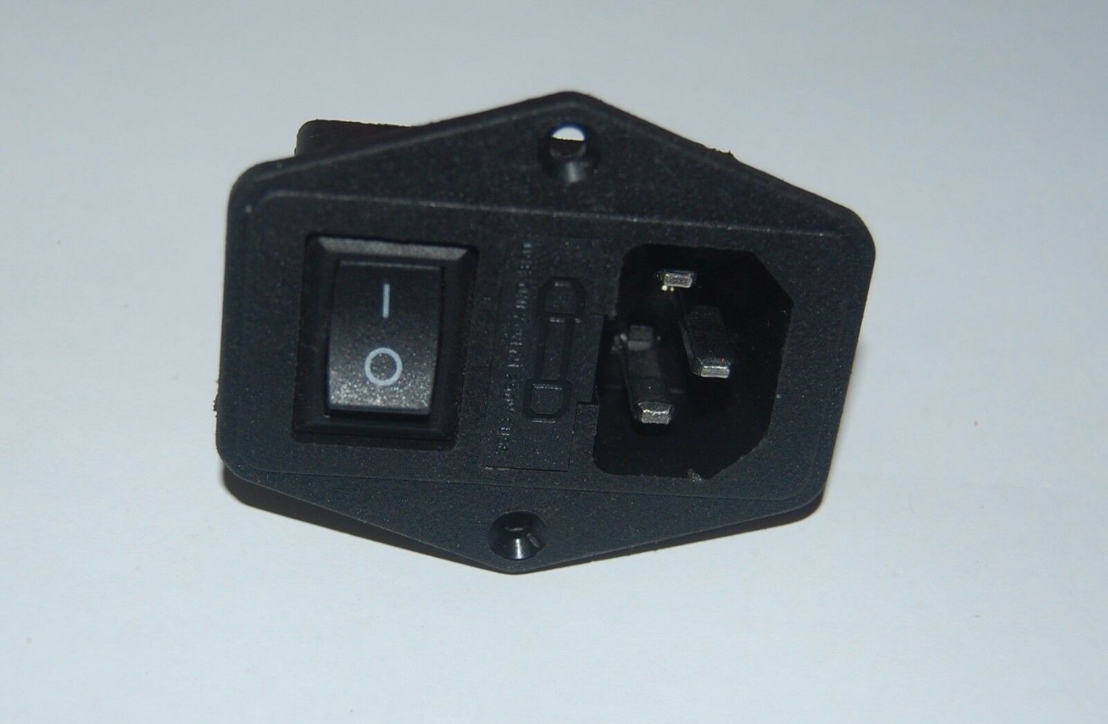 2PCS IEC C14 Panel Mount Rocker Switch Fuse Holder Power Socket AC 250V 15A