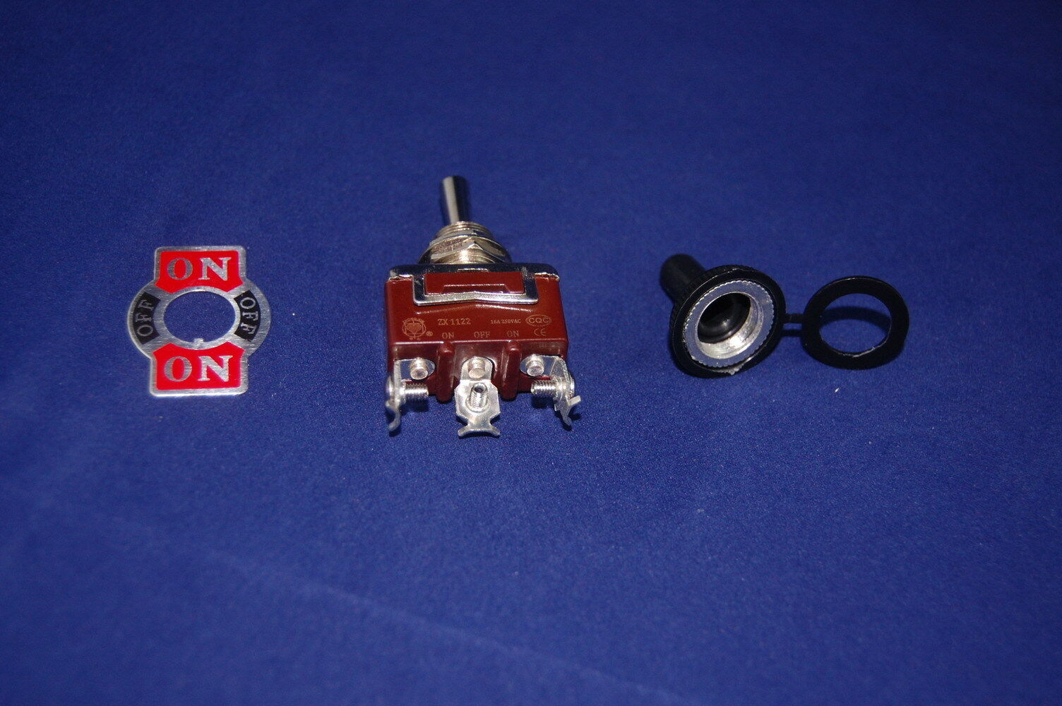 2PCS 3PIN ON-OFF-ON Toggle Switch 15A Screw Termianls MONENTARY water proof 