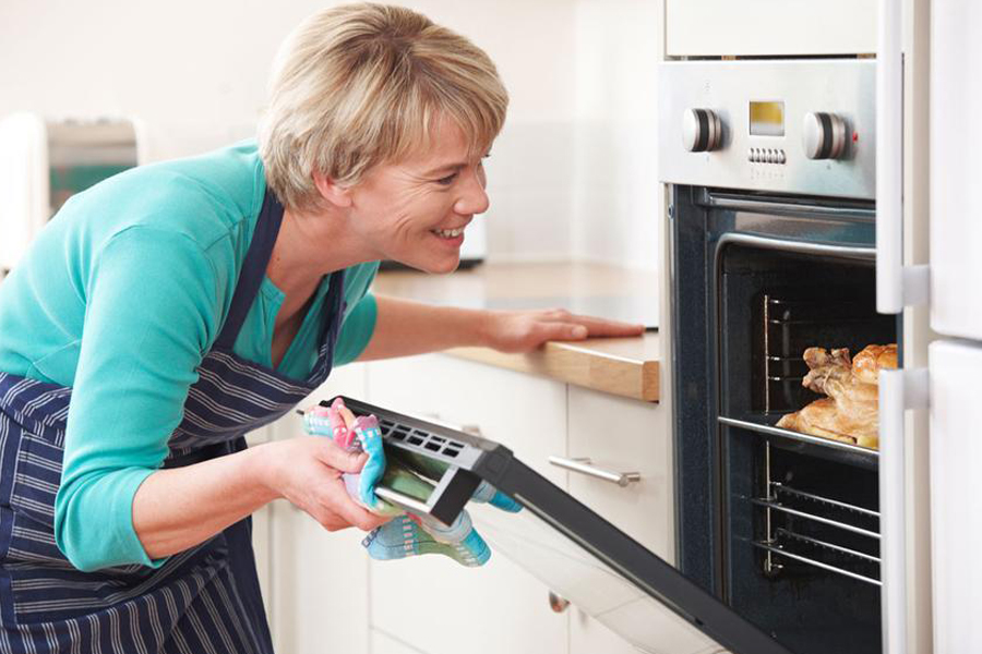 8 Common Oven Problems and How to Fix Them