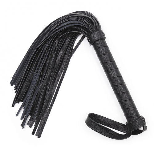 MOG Black leather silver nail short whip
