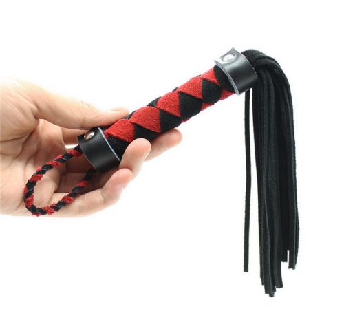 MOG Binding black leather whip