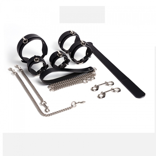 MOG Adult supplies husband and wife sex suit leather male and female slave handcuffs tied bondage toys 6 sets of sex tools
