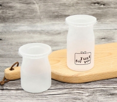 Disposable Plastic Cups Yoghurt Jars with Lids for Cold Drinks Chocolate Desserts, Appetizers