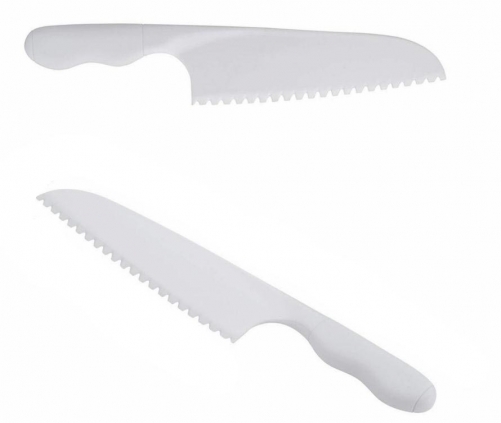 Plastic Party Cake Knives 7.5"