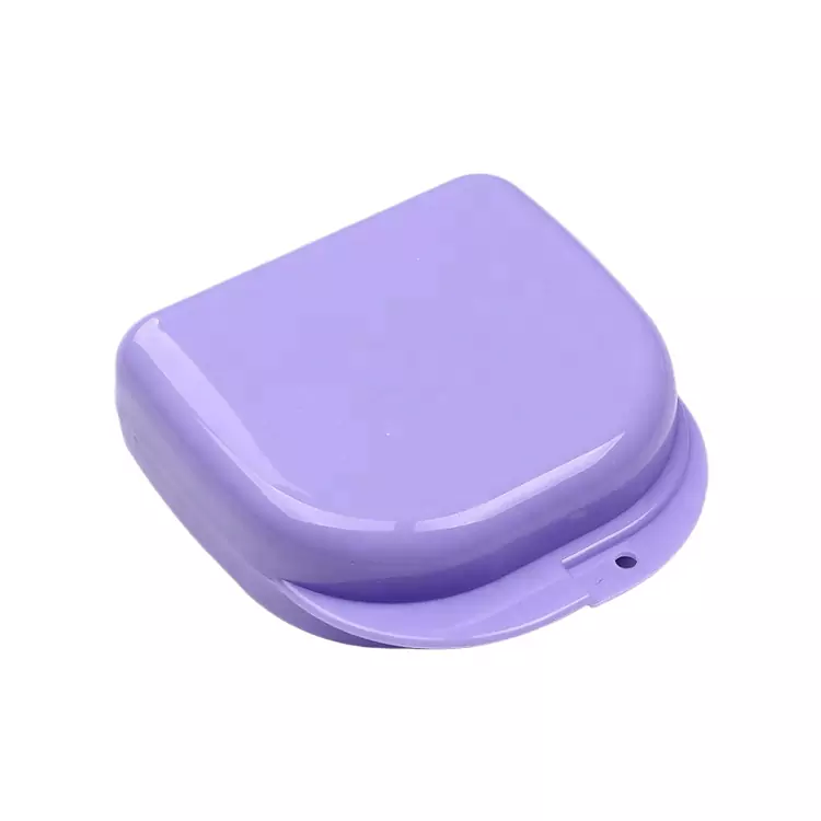 Nonvented Denture Box with Snap Lock
