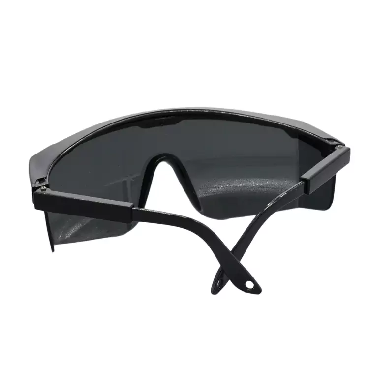 Safety Glasses or Goggles Protection from Fog