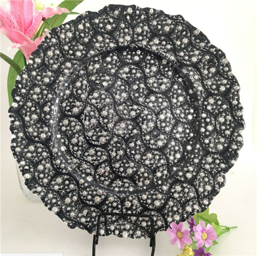 black colored flower charger plate