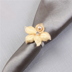 Gold Diamond Flower Napkin Rings for Wedding
