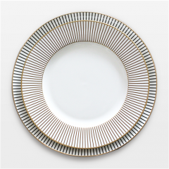 Wholesale Wedding Gold Rimmed Charger Plates in bulk