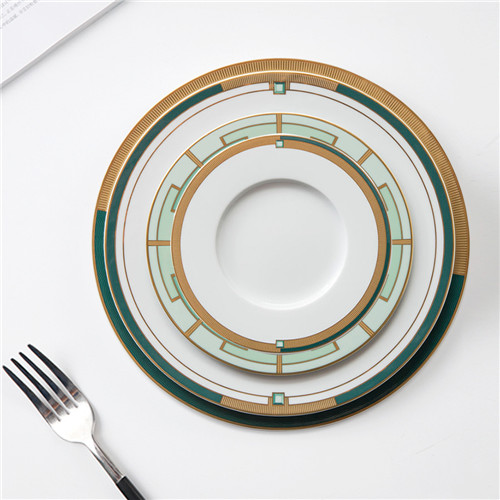 Wholesale Bone China Ceramic Flat Plate For Wedding And Restaurant