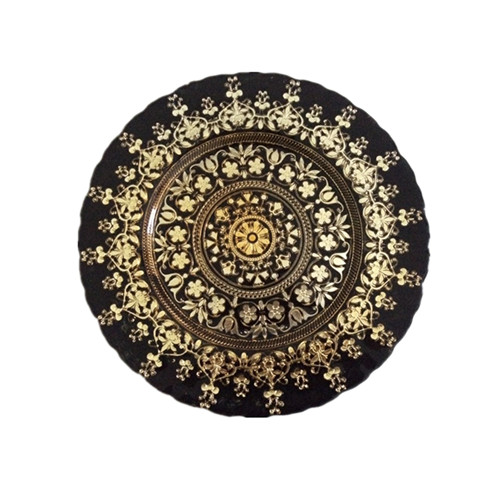 black charger plate with gold rimmed