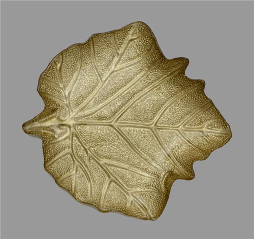 Cheap Wholesale Colorful Gold Dish Glass with Leaf Shape 