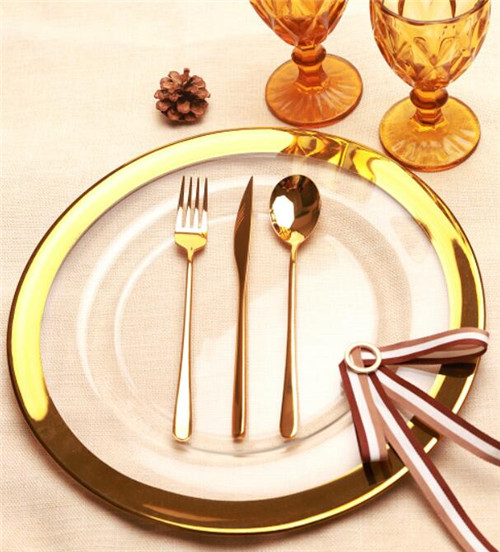 2.5cm wide gold rimmed glass charger plate