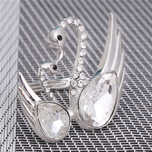 Swan Shaped Napkin Rings for Wedding Table Decoration